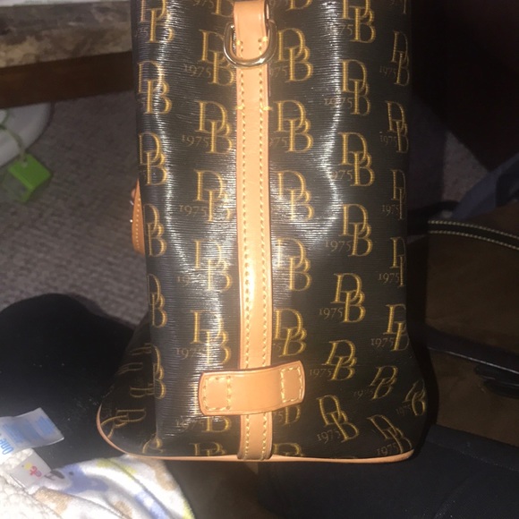 Purses - Picture 3 of 7